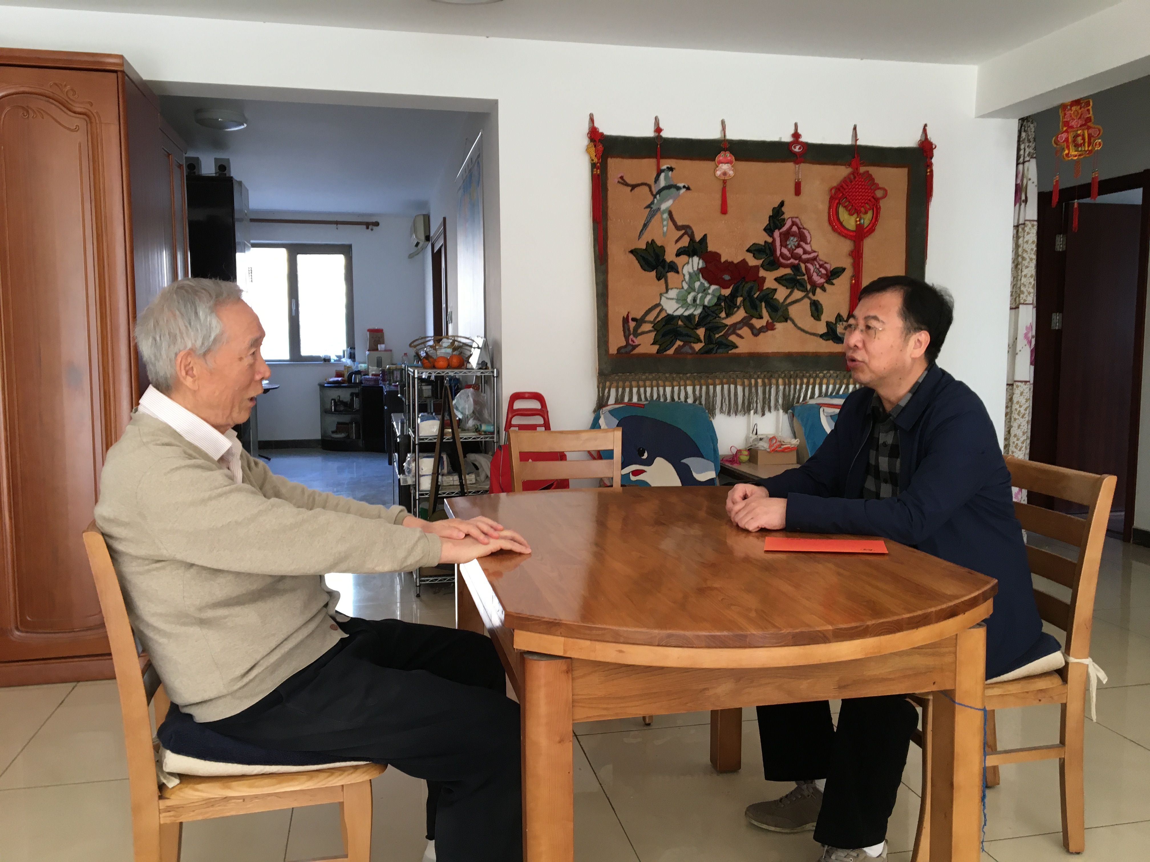 完美网页版集团持续开展春节“送温暖” 走访慰问