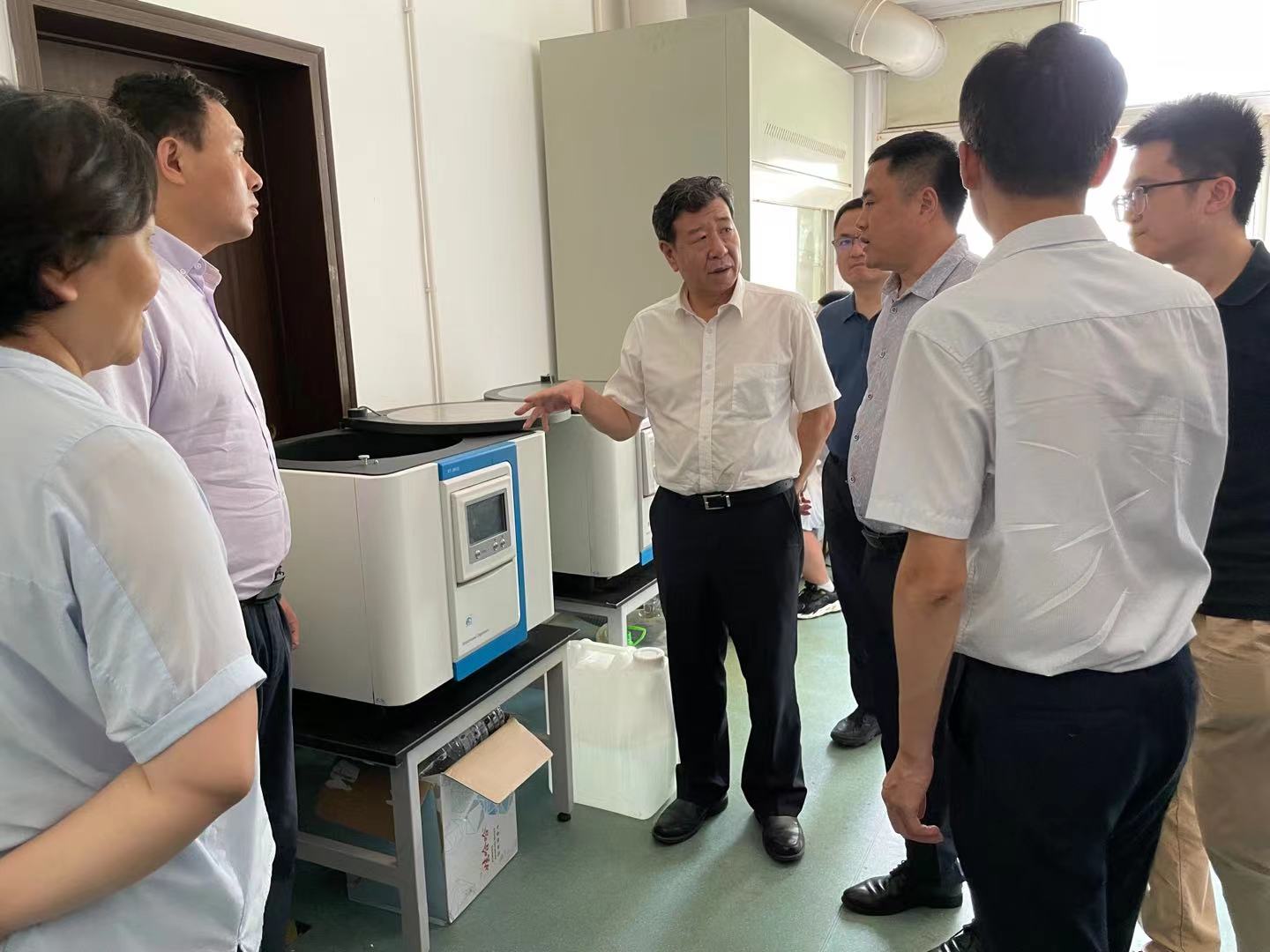 完美网页版集团副总经理王臣带队赴山东康普、国合青岛和青岛元信进行安全检查