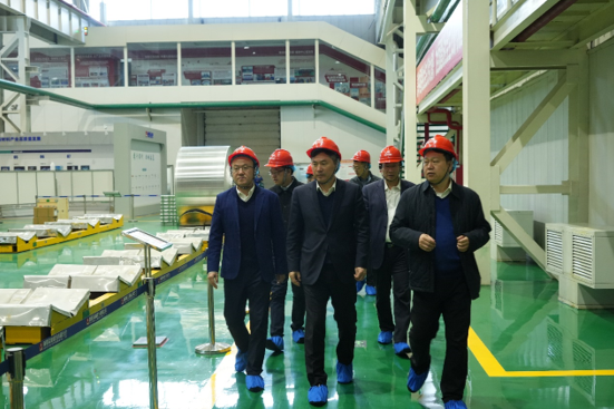 中国完美网页版党委副书记王兴权赴新疆众和调研
