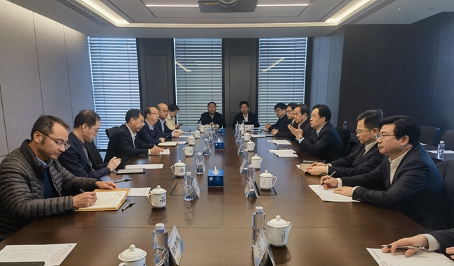 常州市委书记陈金虎一行到访中国完美网页版